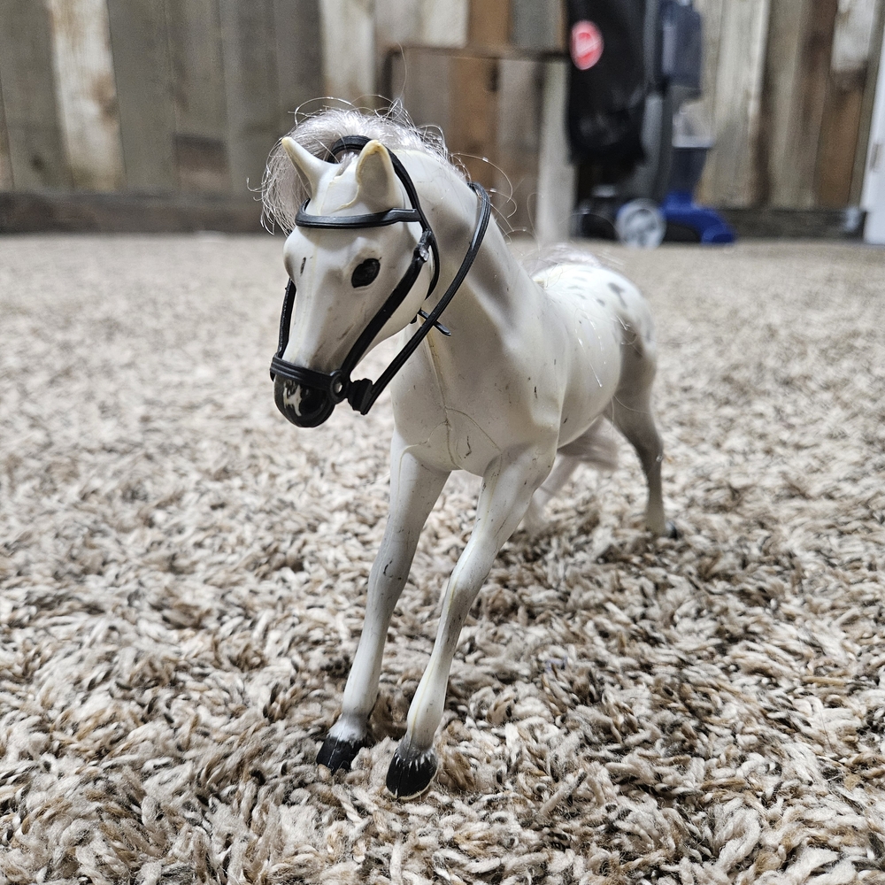 Grand Champions Vintage 90s Grey Horse - Picture 2 of 5